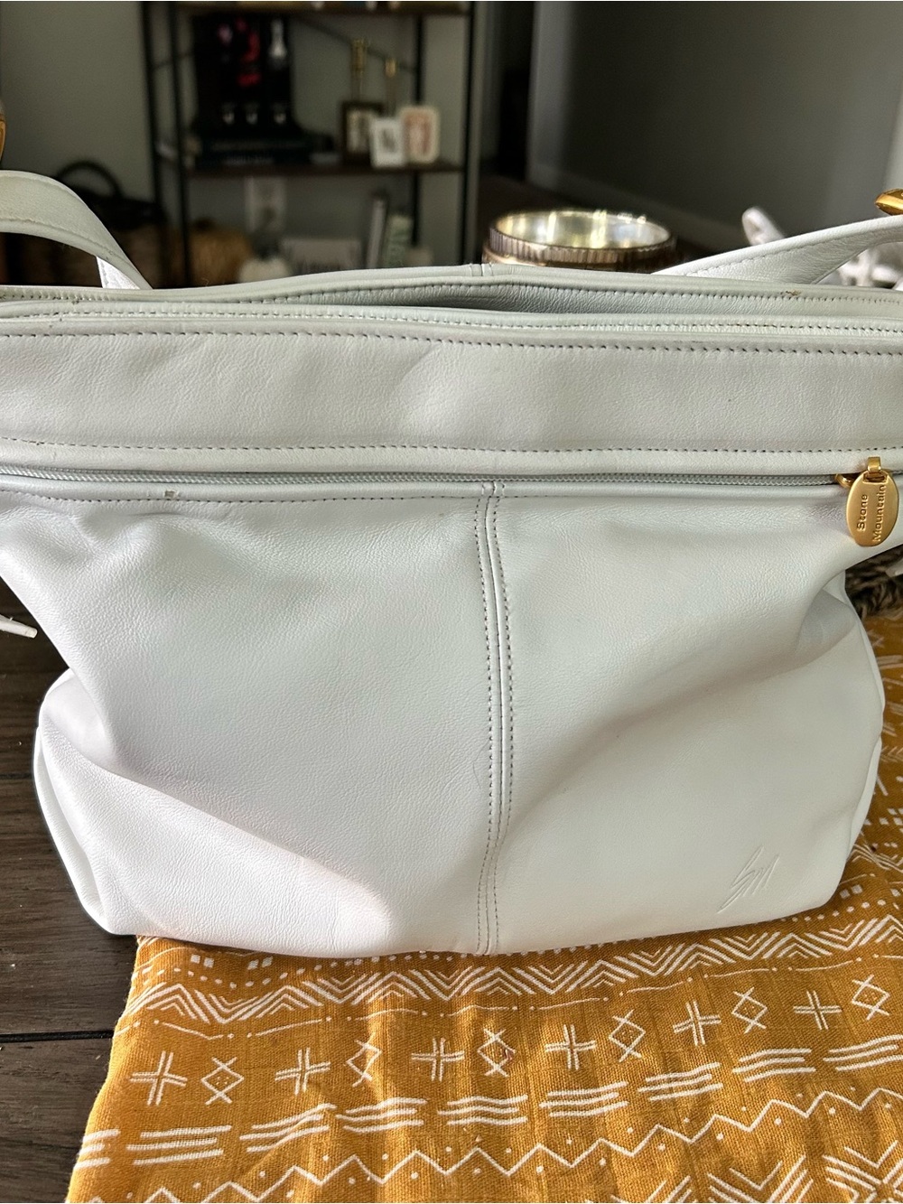 Stone Mountain Accessories White Leather Shoulder Bag with Gold Hardware